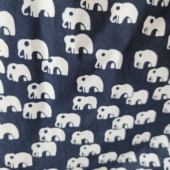 Talbots Elephant Printed Button-Up Tunic Shirt Long Sleeve Navy White - Picture 3 of 9